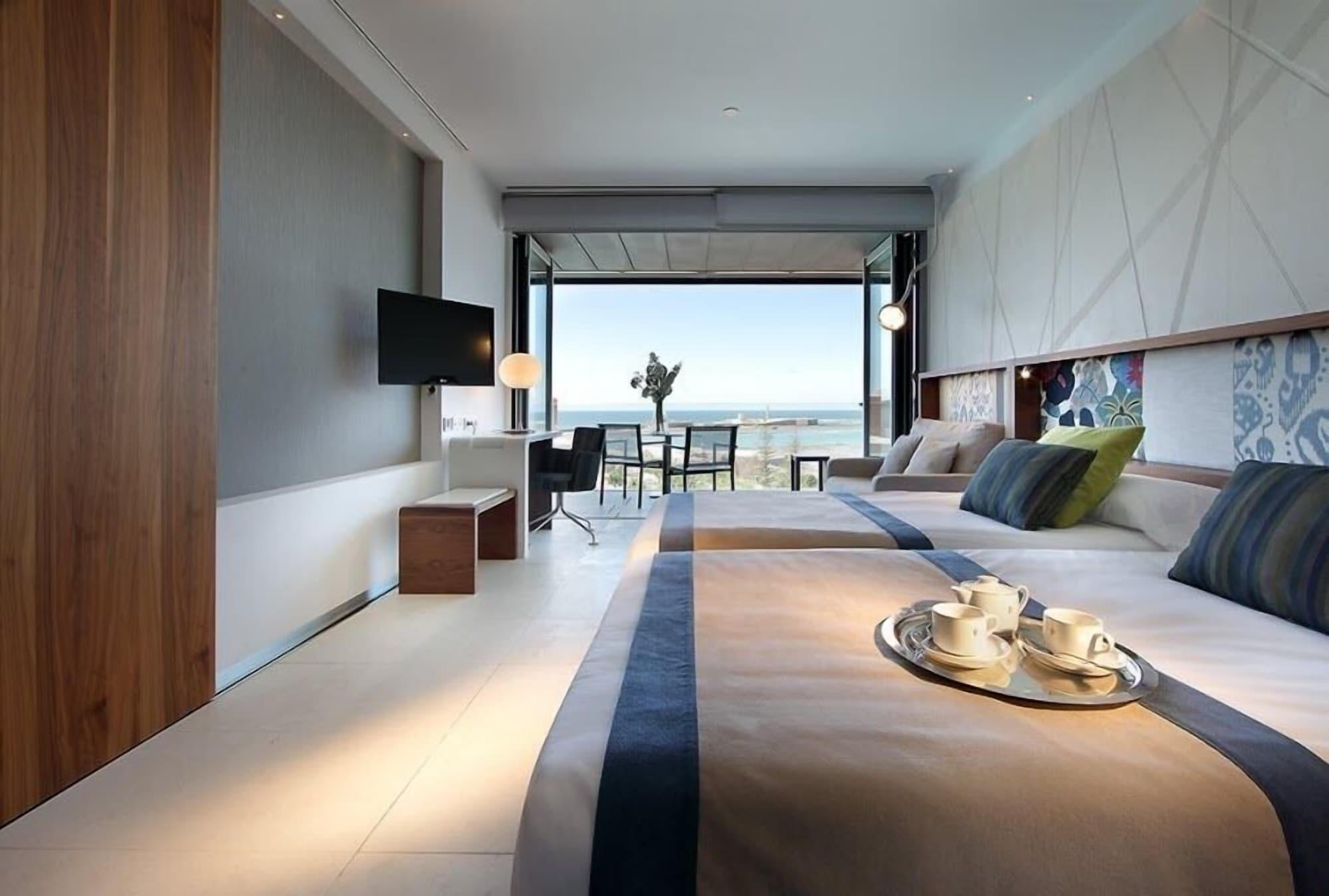 De 4* Cádiz